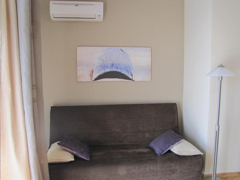 Two-Bedroom Family Apartment (6 Adults) image 3