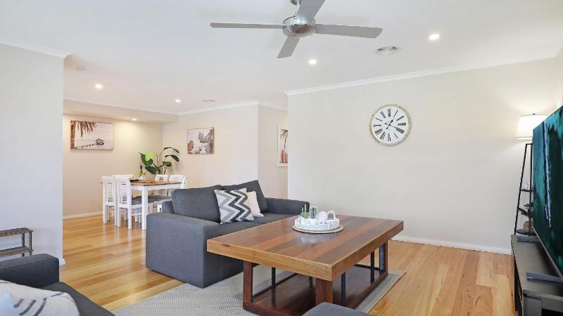 Coastal Bungalow - image 8