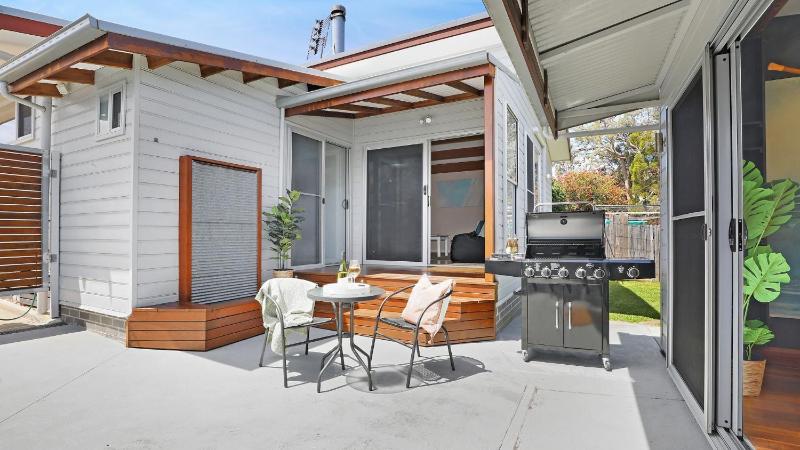 Coastal Bungalow - image 6