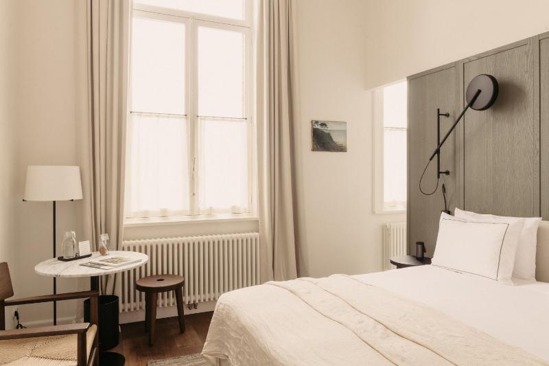 Superior Double Room image 2