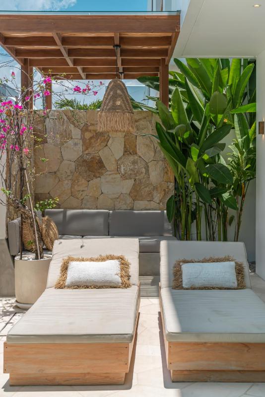 Villa Anassa - 2BR Chic Mediterranean Canggu Escape - image 44