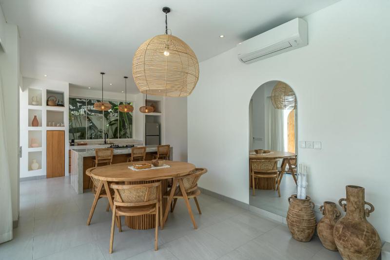Villa Anassa - 2BR Chic Mediterranean Canggu Escape - image 22