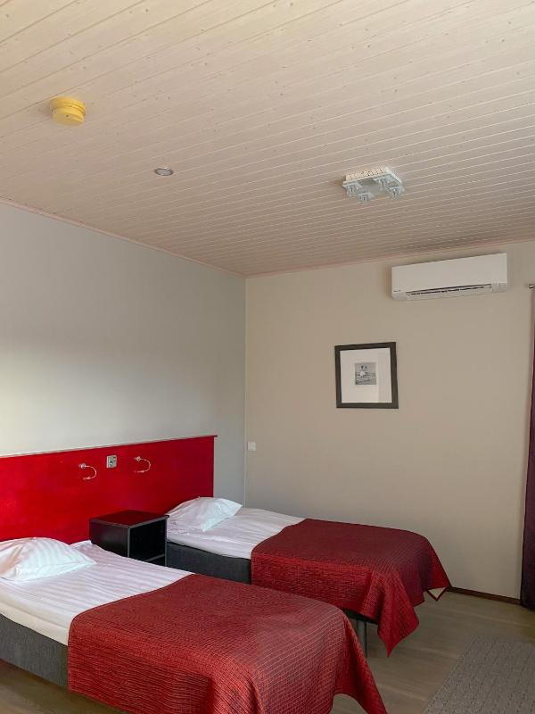 Double Room image 1