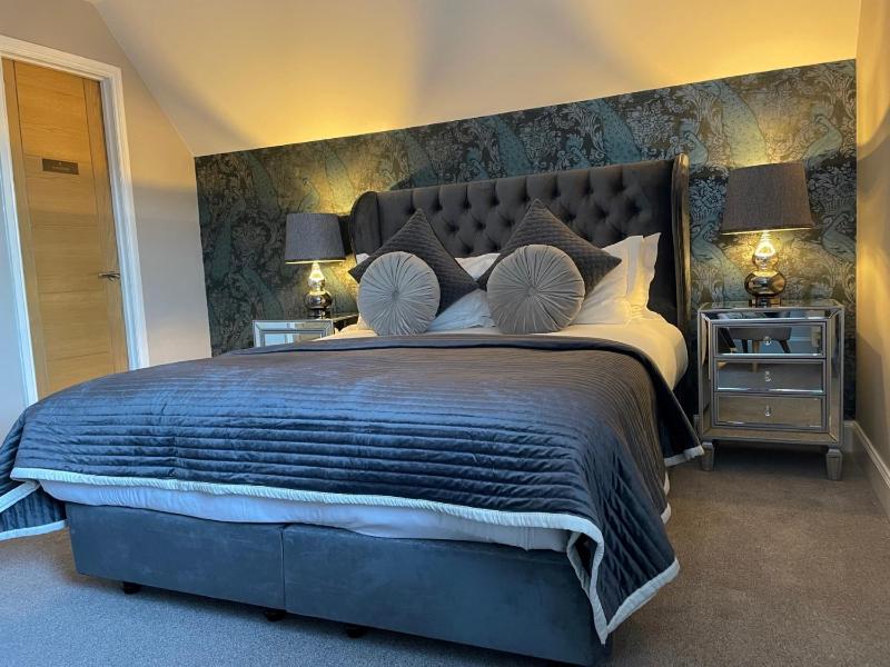 Derby Manor - image 46