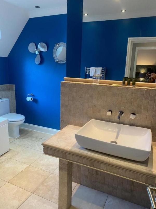 Deluxe Double Room with Spa Bath  image 2