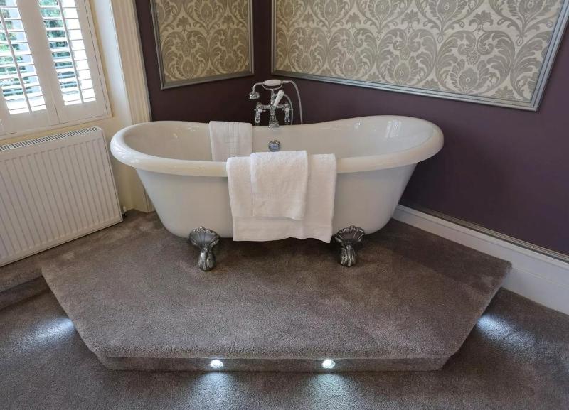 Luxury Executive Room image 3
