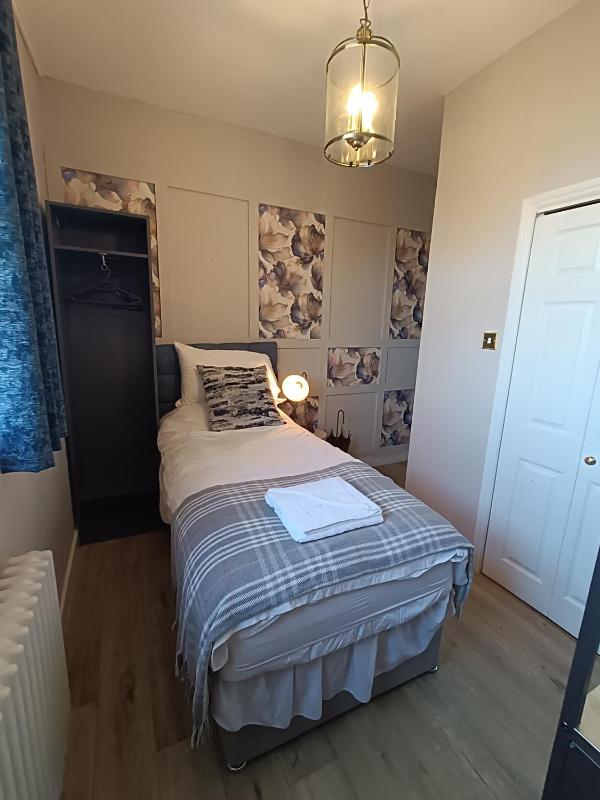 Single Room with Garden View image 1