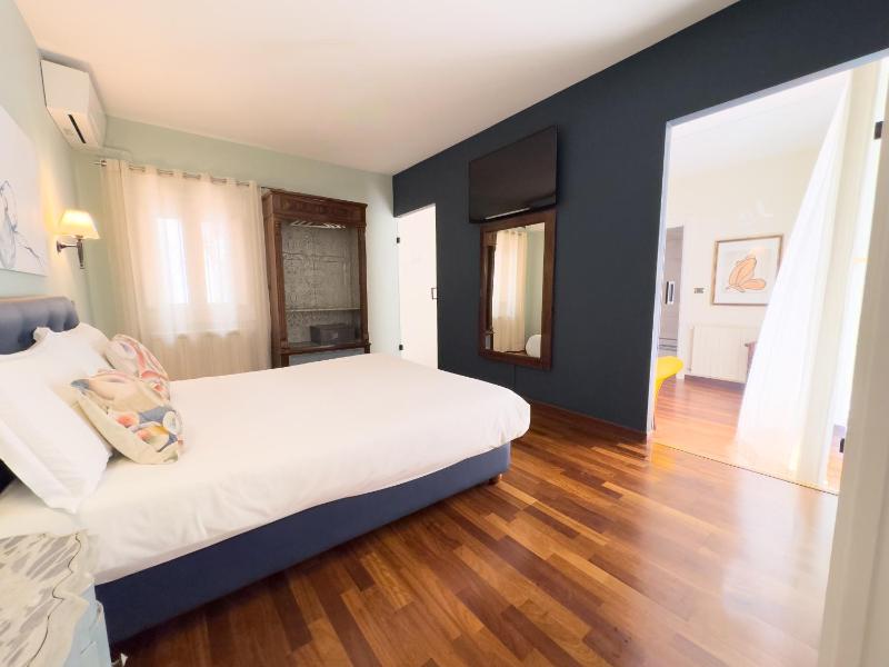 Suite image 3