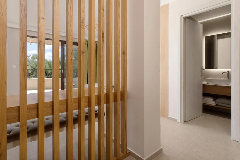 Superior Suite image 4