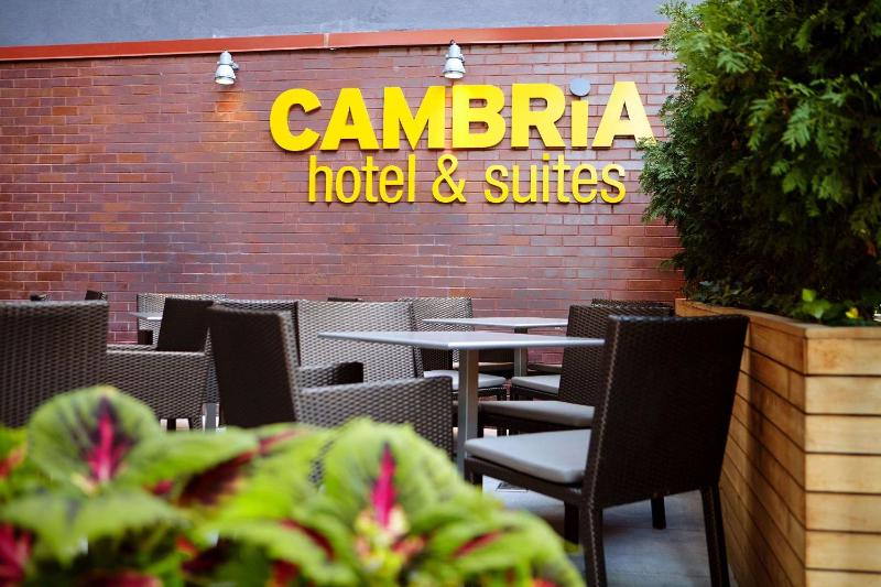 Cambria Hotel New York - Chelsea - image 2