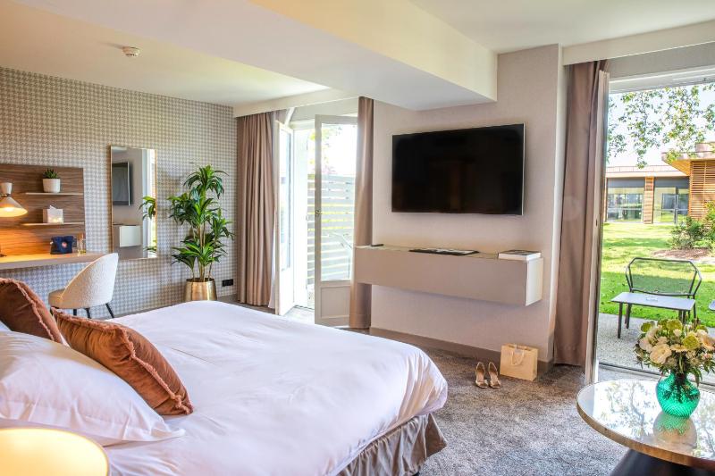 Junior Suite image 2