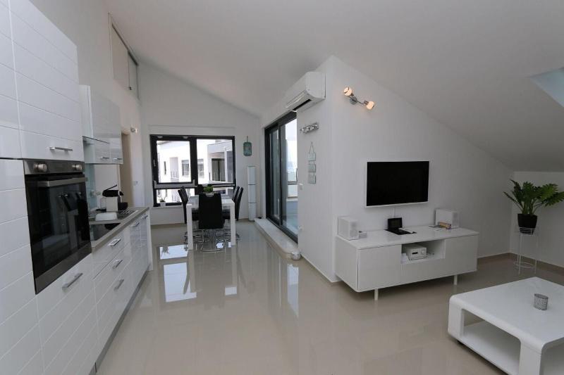 Apartment Daci - image 13