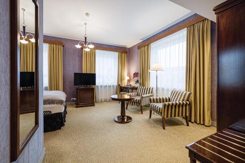Junior Suite image 1