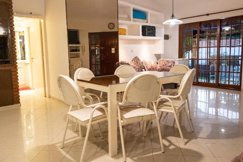 Casa con pileta exclusiva a 3 cuadras de la costanera Villa Carlos Paz IG alquilervillacarlospaz - image 18