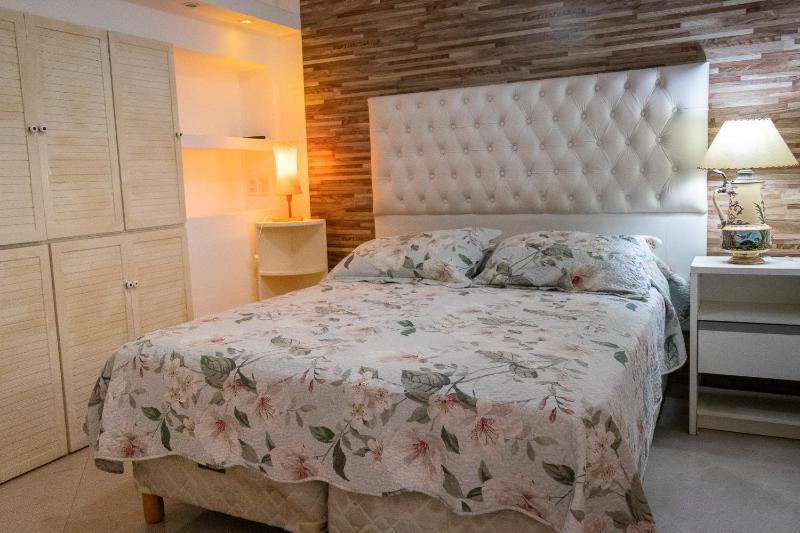 Casa con pileta exclusiva a 3 cuadras de la costanera Villa Carlos Paz IG alquilervillacarlospaz - image 23