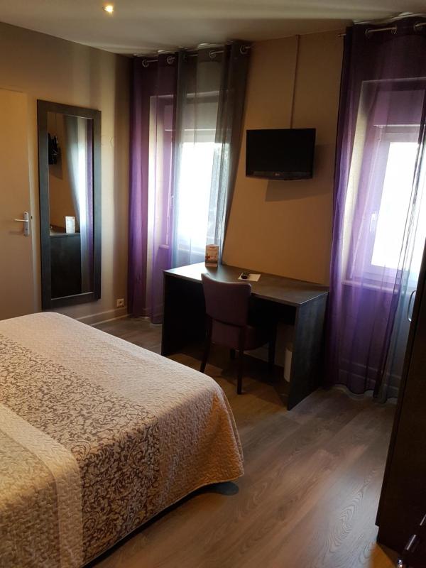 Standard Double Room image 3