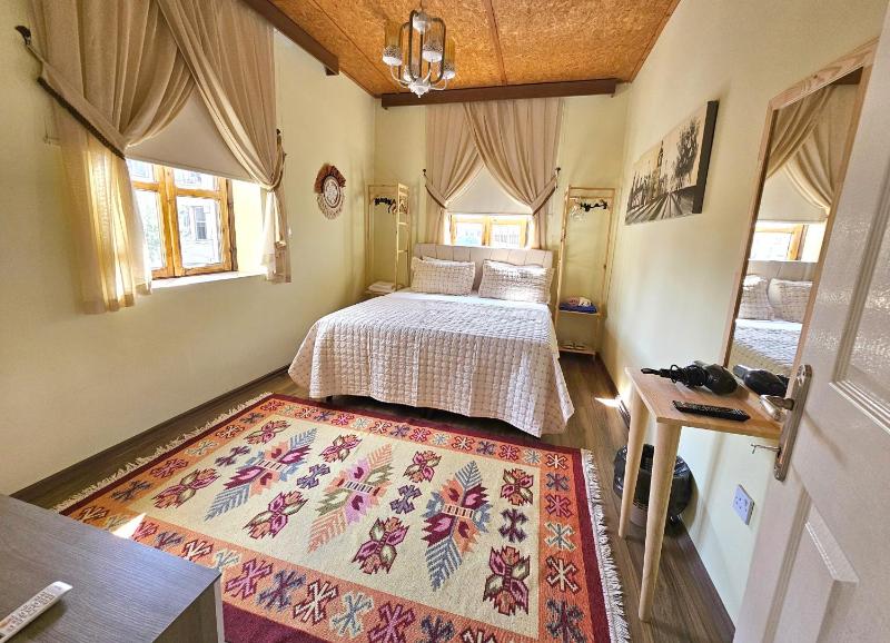 Burcu Guest Home - image 2