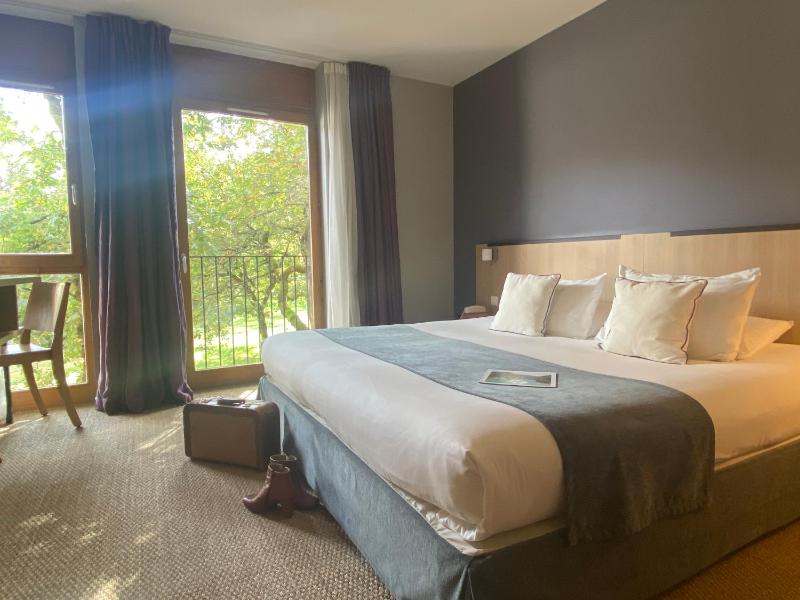 Privilege Triple Room image 3