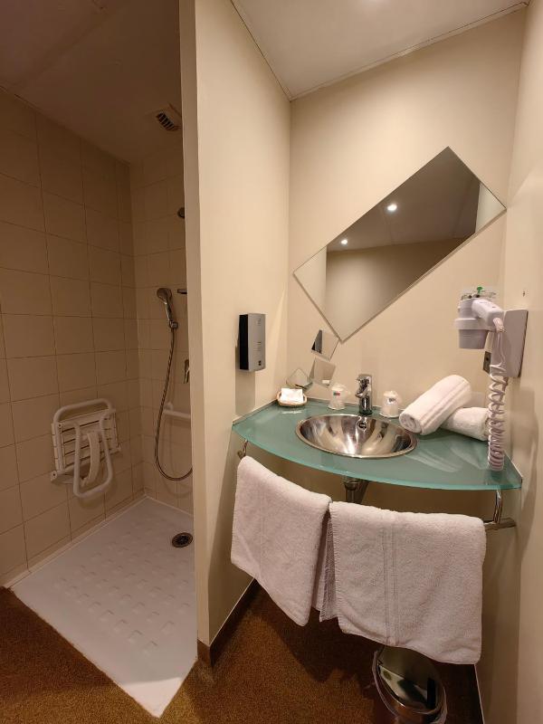 Comfort Twin Room image 1