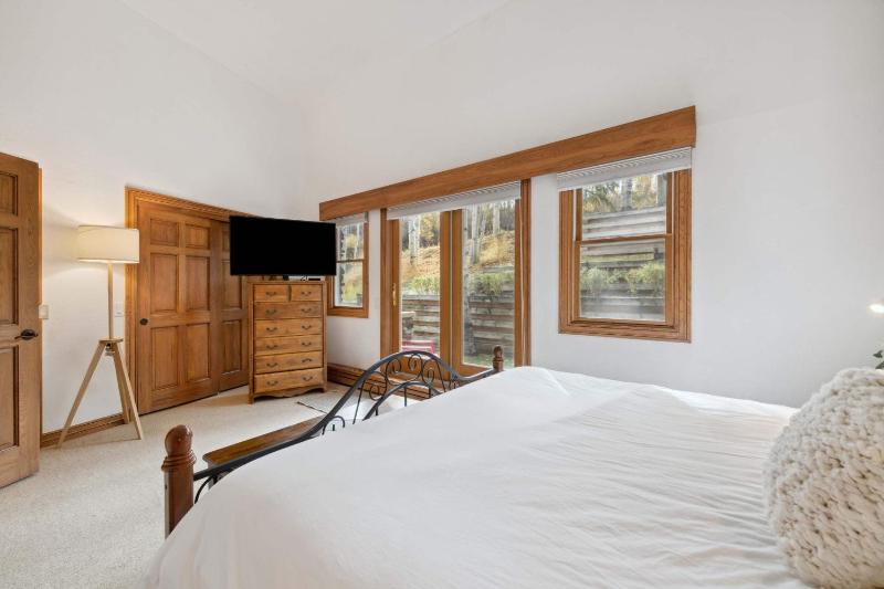 Woodrun Place 08 - image 14