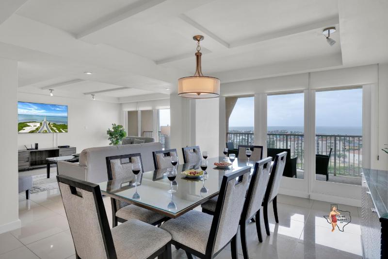 Bahia Mar-Solare Tower Beachfront Resort with Two Pools - image 29
