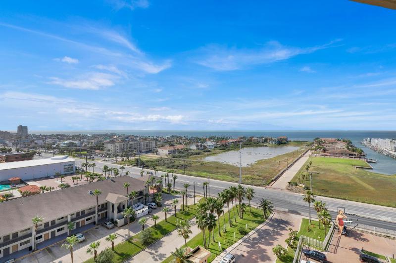 Bahia Mar-Solare Tower Beachfront Resort with Two Pools - image 44
