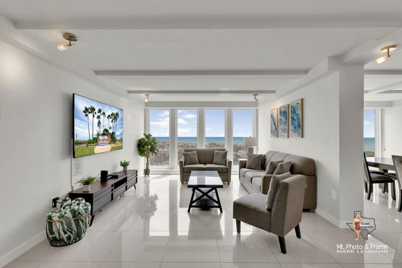 Bahia Mar-Solare Tower Beachfront Resort with Two Pools - image 43