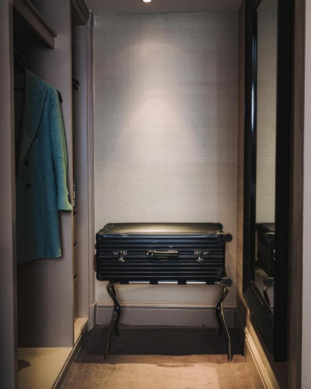 Executive Room image 2