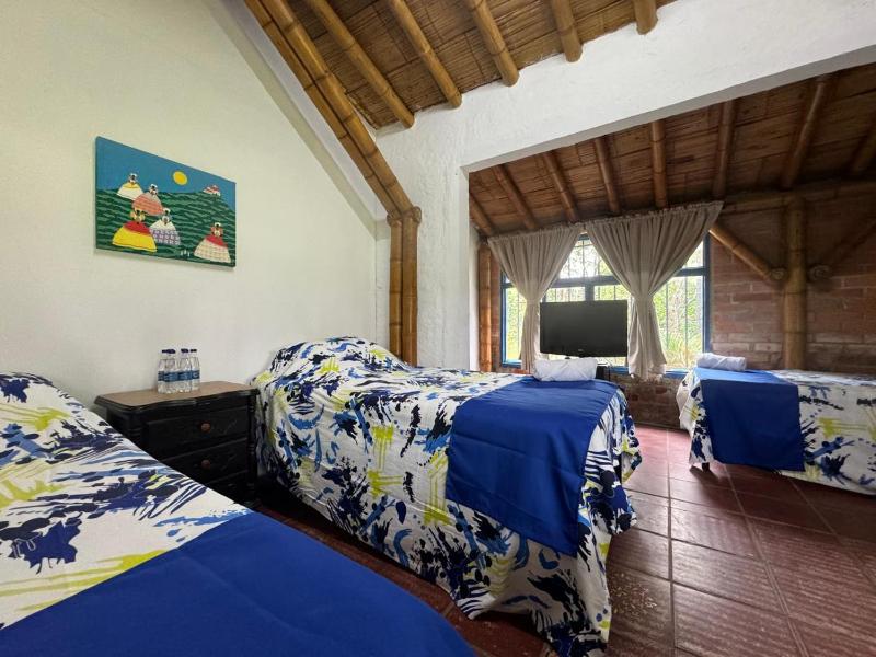 Habitaciones Cerca al parque del café Finca San Cristobal Quindio - image 6