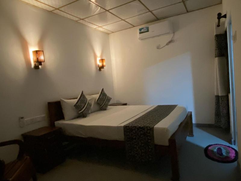 Mountain Peak Homestay Hiriketiya - image 4