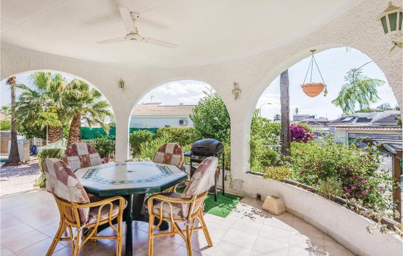 Two-Bedroom Holiday Home image 1