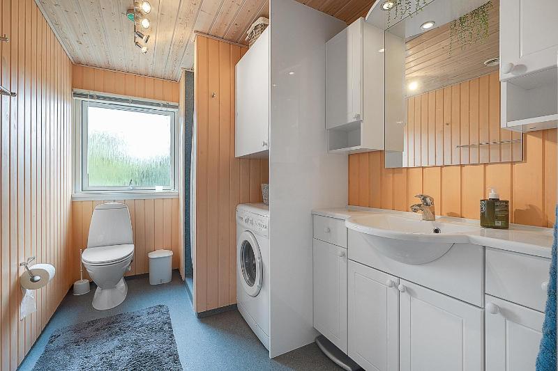 Beautiful Home In Ebeltoft With 2 Bedrooms And Wifi - image 9