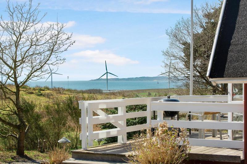 Rent A Charming And Well-Maintained Holiday Home With A Beautiful Sea View In Ebeltoft - image 14
