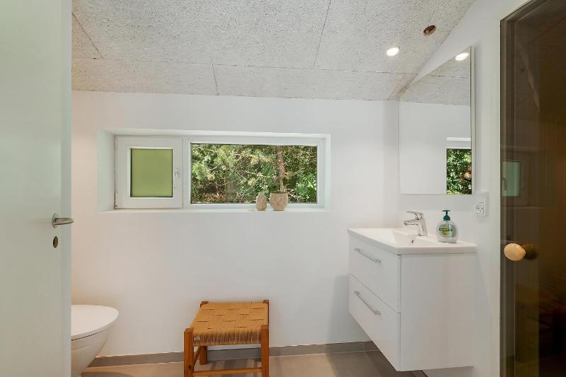 Awesome Home In Ebeltoft With 3 Bedrooms Internet And Sauna - image 14
