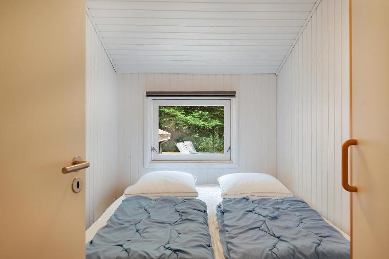 Awesome Home In Ebeltoft With 3 Bedrooms Internet And Sauna - image 5