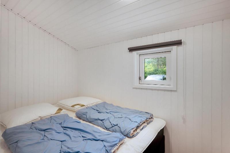 Awesome Home In Ebeltoft With 3 Bedrooms Internet And Sauna - image 17