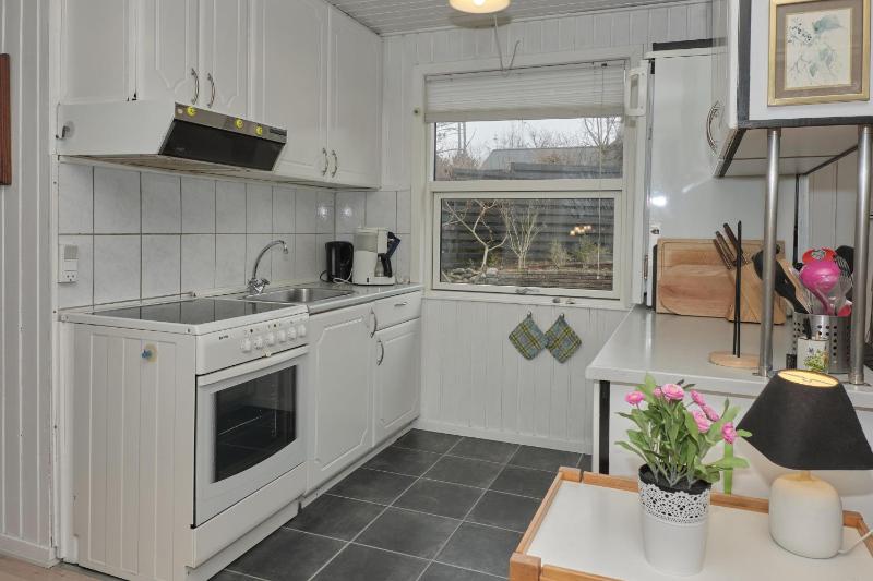 Stunning Home In Ebeltoft With 3 Bedrooms And Internet - image 7