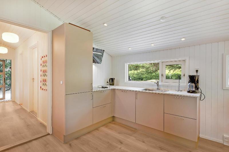 Awesome Home In Ebeltoft With 3 Bedrooms Internet And Sauna - image 12