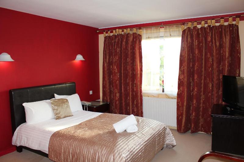Double Room image 3