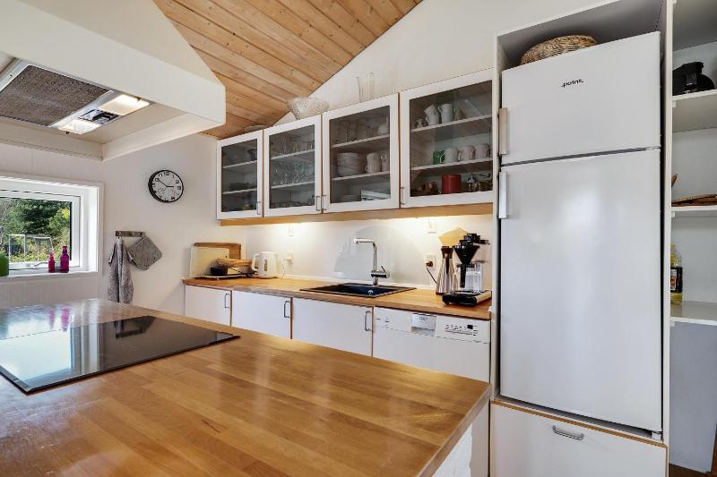 Cozy And Well-Appointed Summer House Close To A Great Bathing Beach - image 13