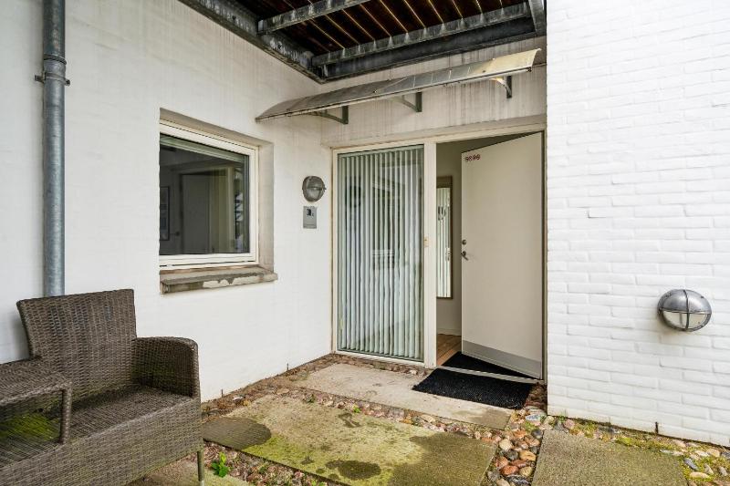 Beautiful Ground-Floor Holiday Apartment With Sea View Perfect For An Ebeltoft Coastal Stay - image 3