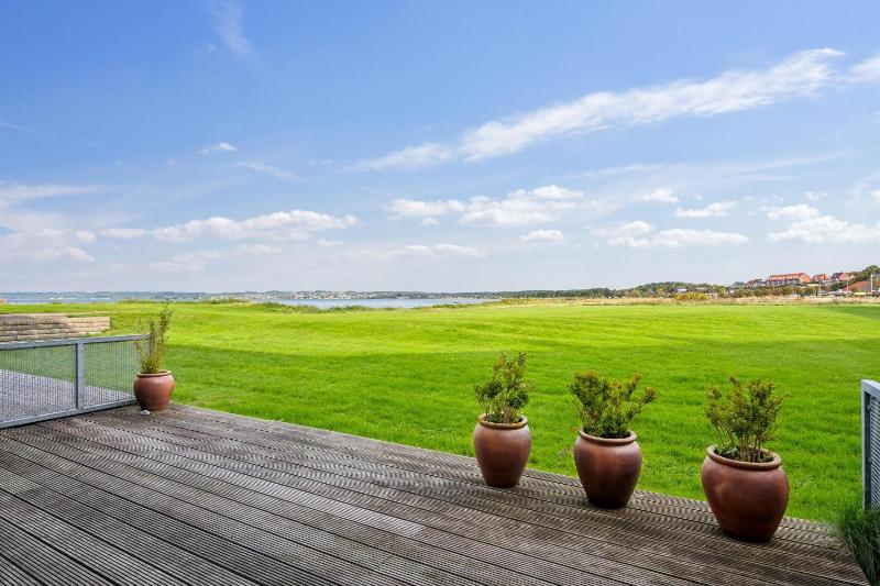 Beautiful Ground-Floor Holiday Apartment With Sea View Perfect For An Ebeltoft Coastal Stay - image 7