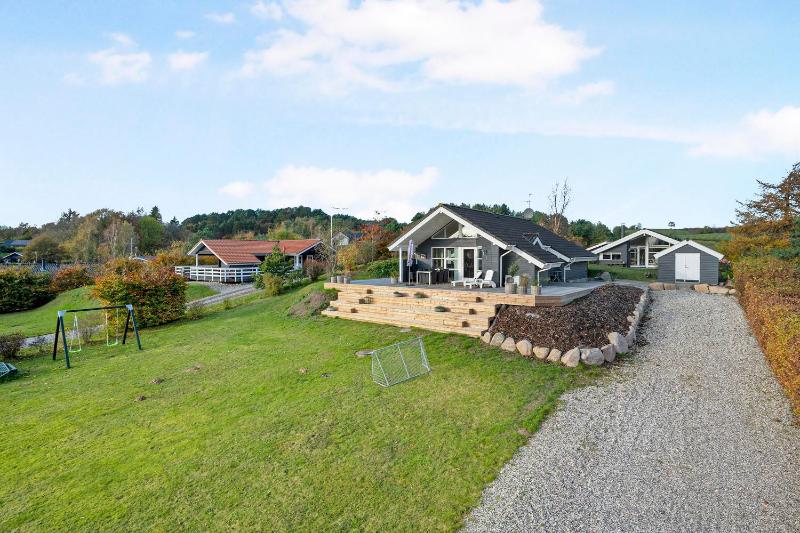 Nice Home In Ebeltoft With 2 Bedrooms And Internet - image 12