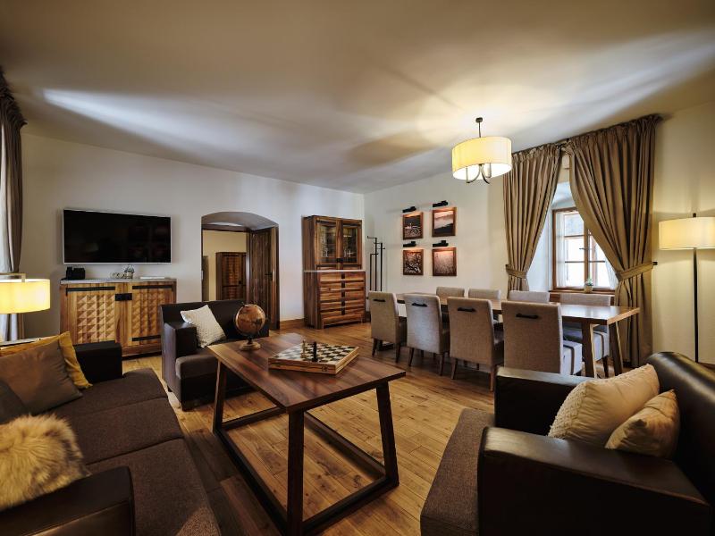 Royal Suite image 3
