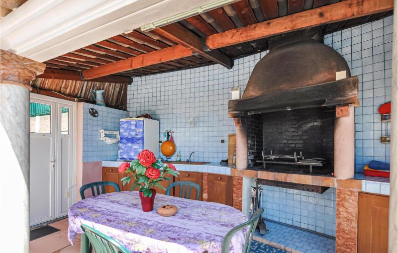 Amazing Home In Cagnes Sur Mer - image 2