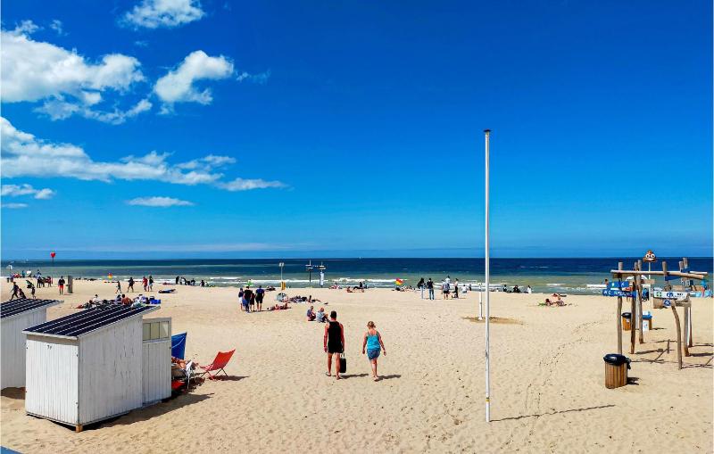 Beach Front Apartment In Oostende - image 6