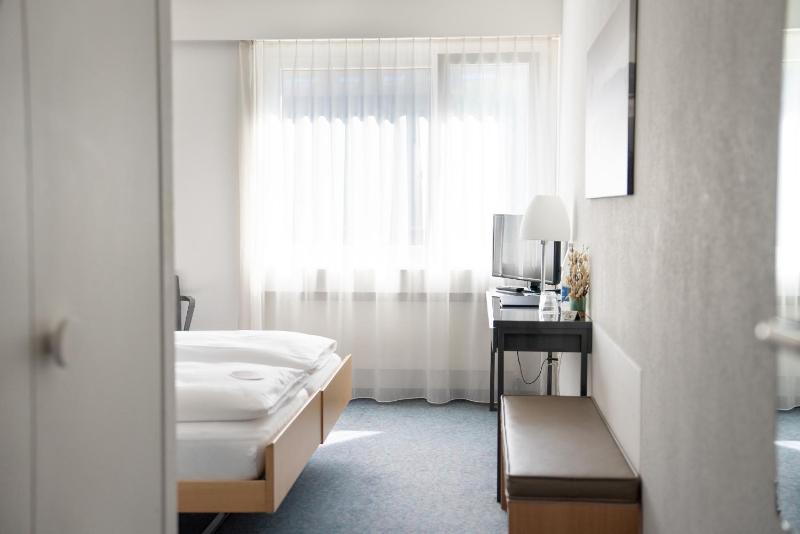Double Room image 1