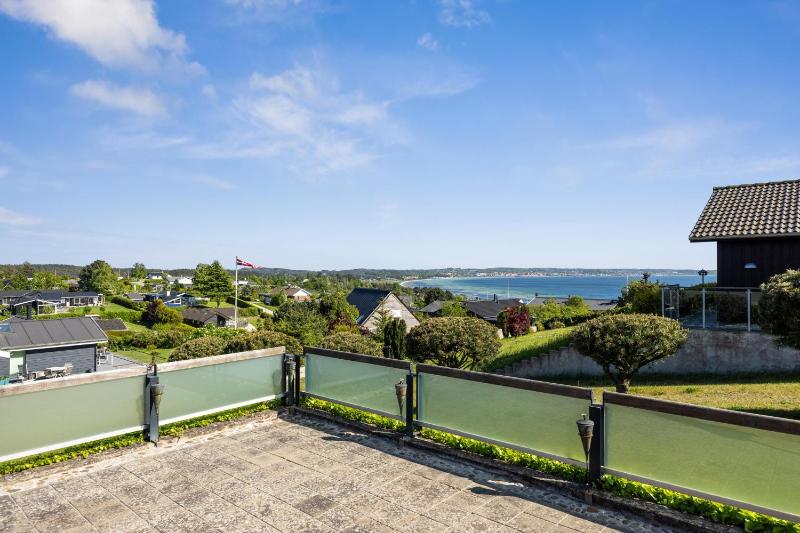 Awesome Home In Glesborg With 3 Bedrooms - image 13
