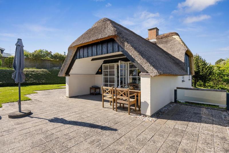 Awesome Home In Glesborg With 3 Bedrooms - image 21