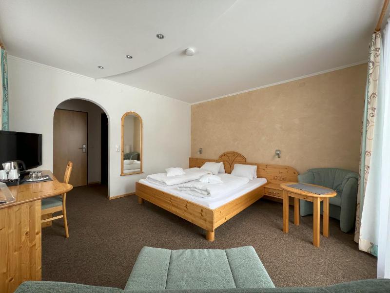 Triple Room image 3